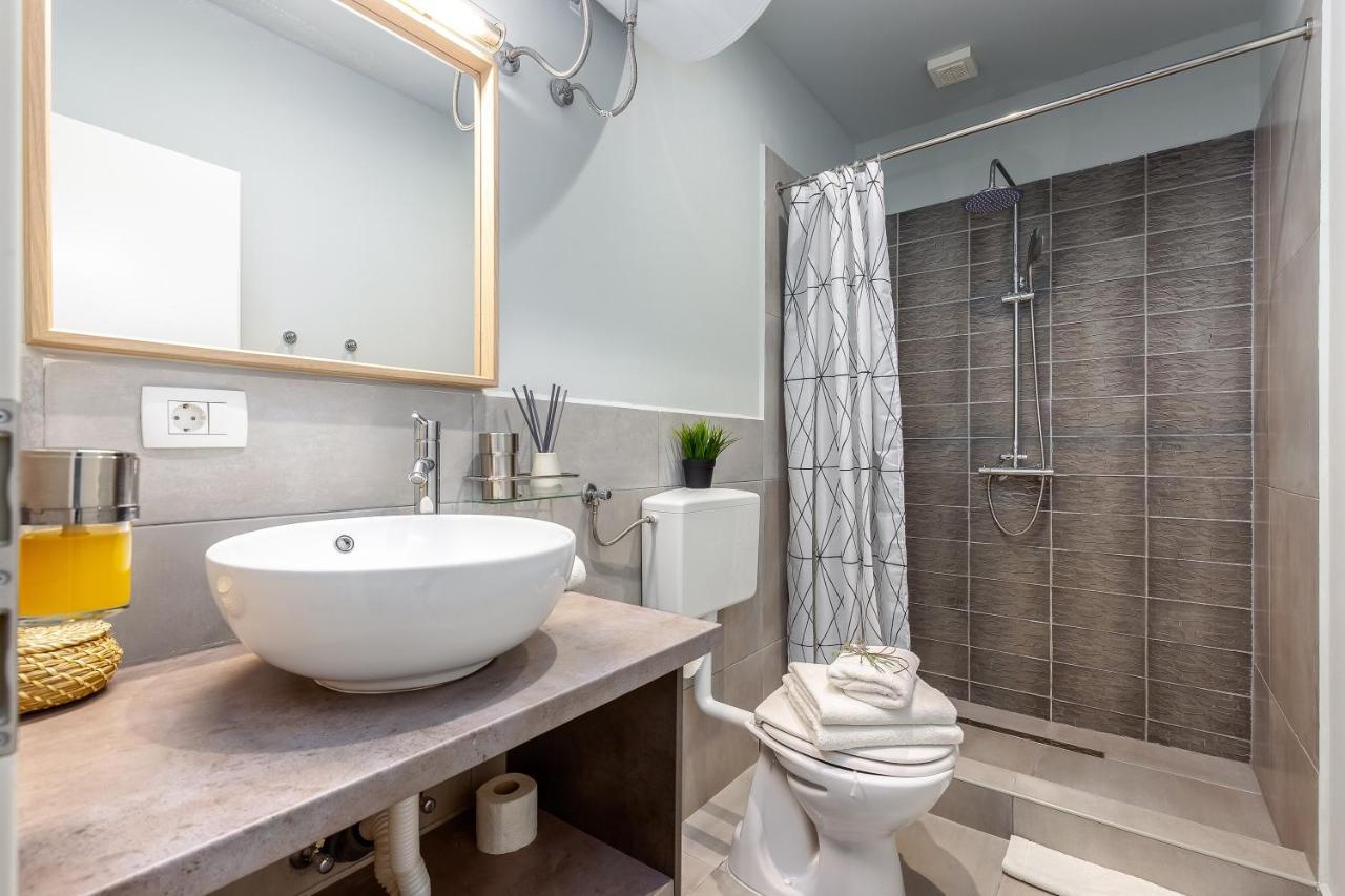 Adria Square Apartman *