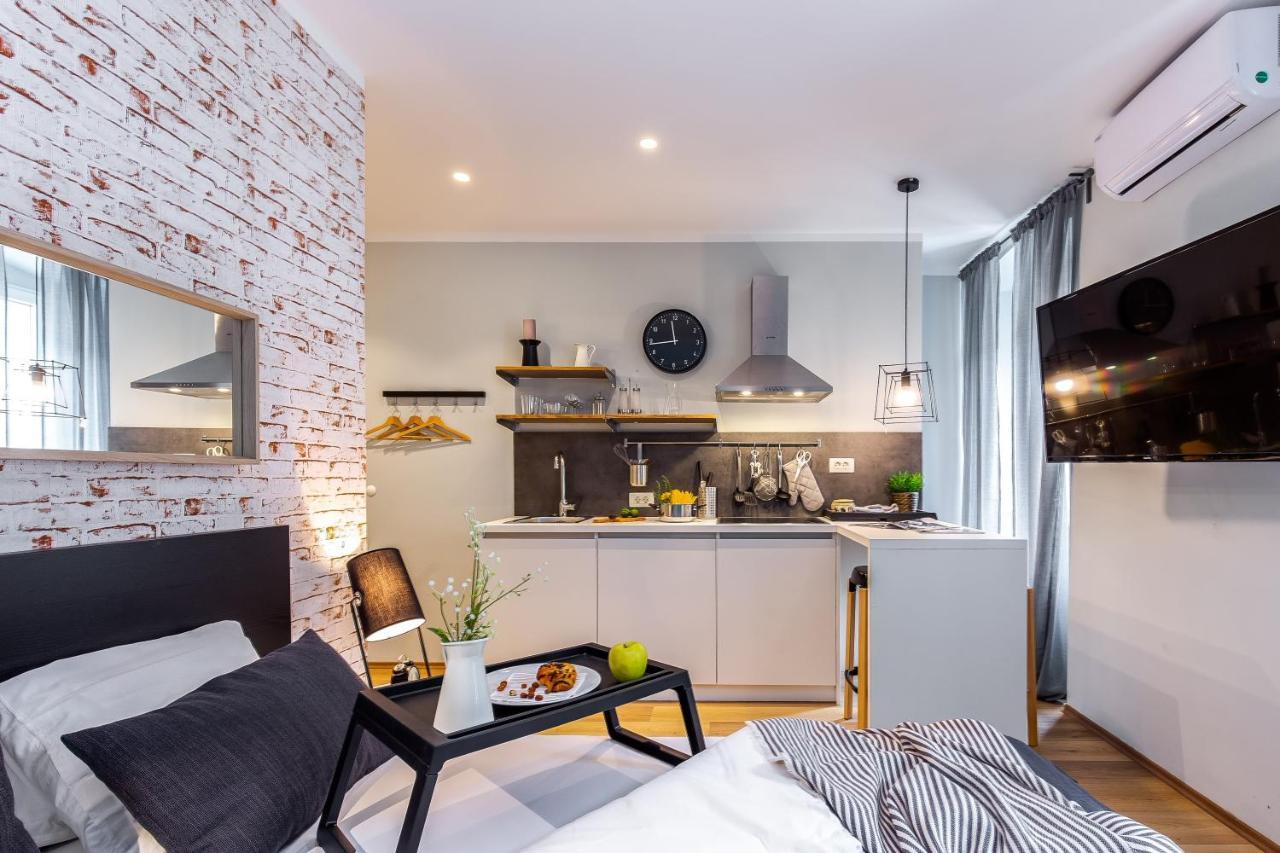 Adria Square Appartement