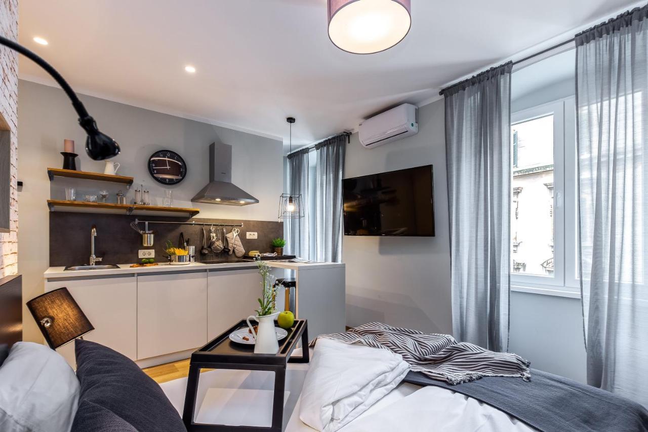 Lägenhet Adria Square Rijeka